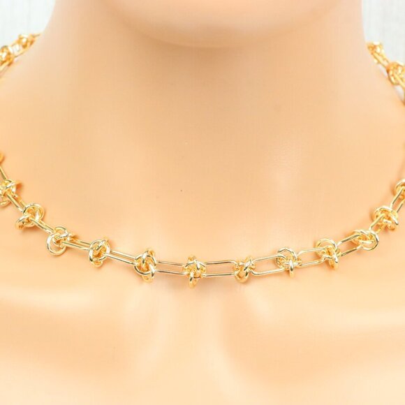 "Minimalist & Elegant Necklace Chain – Perfect for Women & Girls | UNVRC1633 - Picture 6 of 10